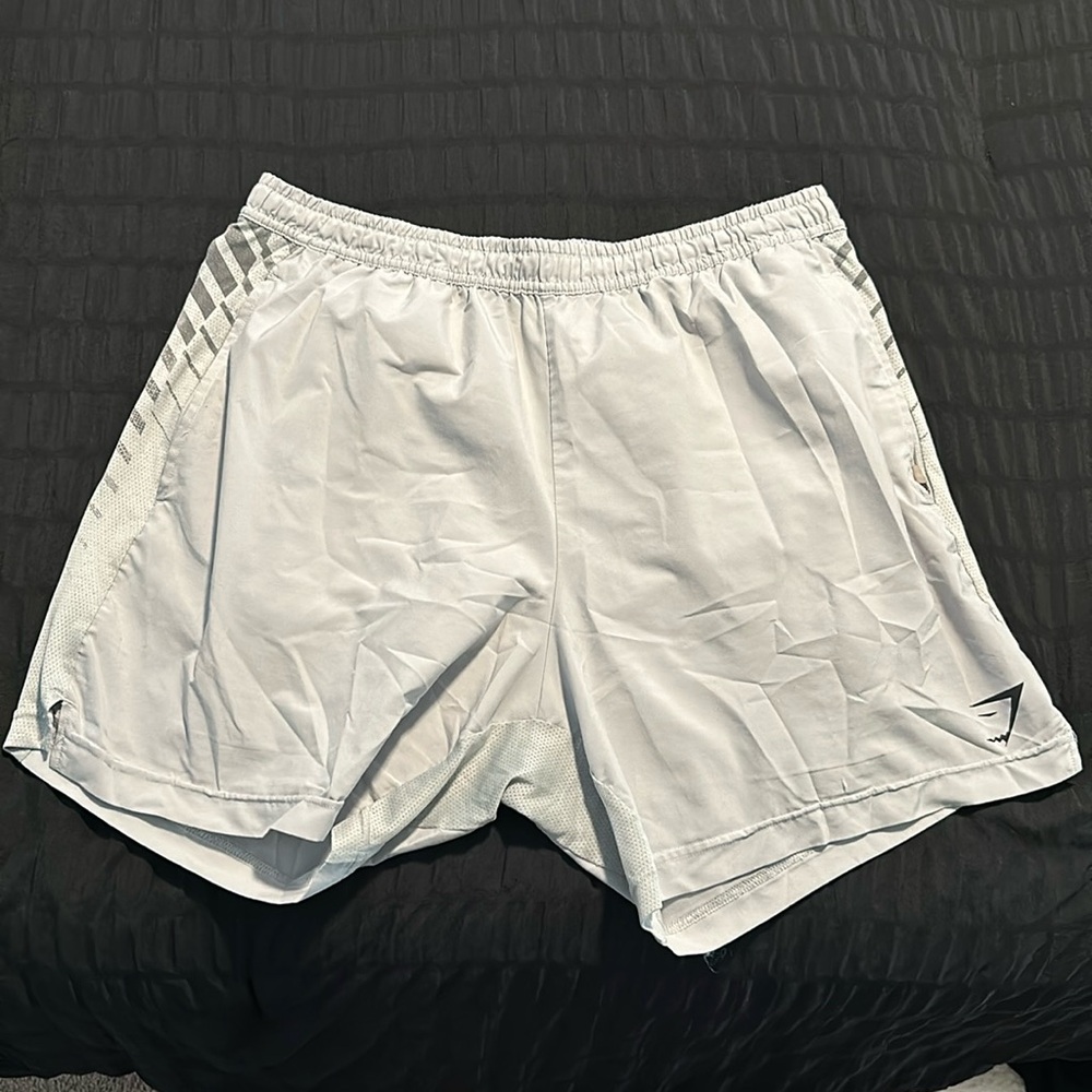 Gymshark Sport Stripe 9” LIKE NEW SIZE XL